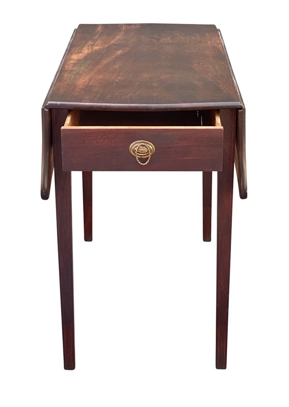 IMPORTANT ANTIQUE HEPPLEWHITE CONNECTICUT CHERRY INLAID DROPLEAF PEMBROKE TABLE gallery