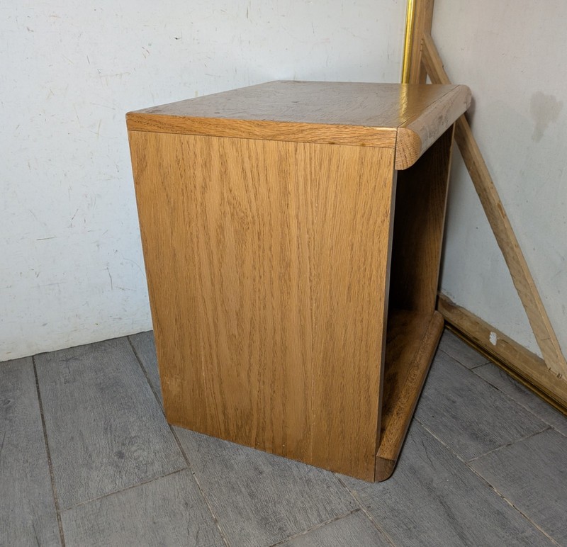Vintage Rustic Country Oak Wood Side Table Open Cube Cubby/Curio Box Shelf P45 gallery