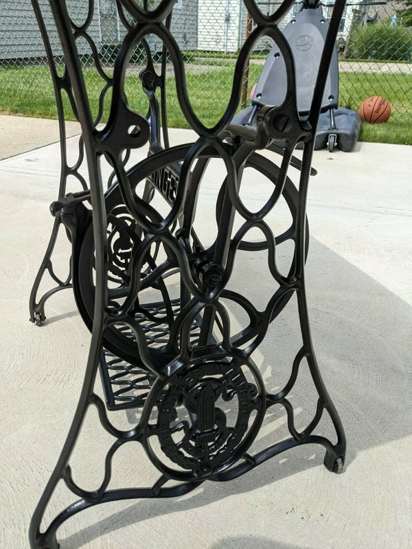 Singer Treadle leg cocktail/computer table gallery