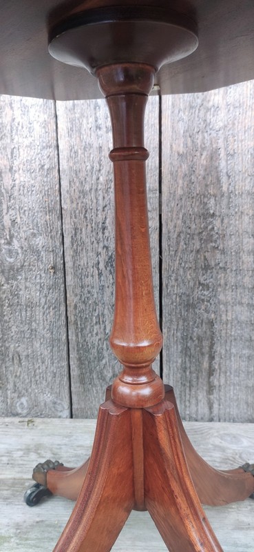 Siesta By NH Chapman Mahogany Octagonal Wine Table Oxblood Leather gallery