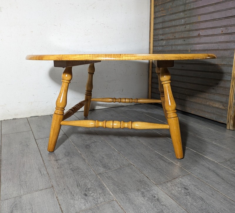 Vintage Rustic Country Farmhouse Amish Round Maple Wood Coffee Table gallery