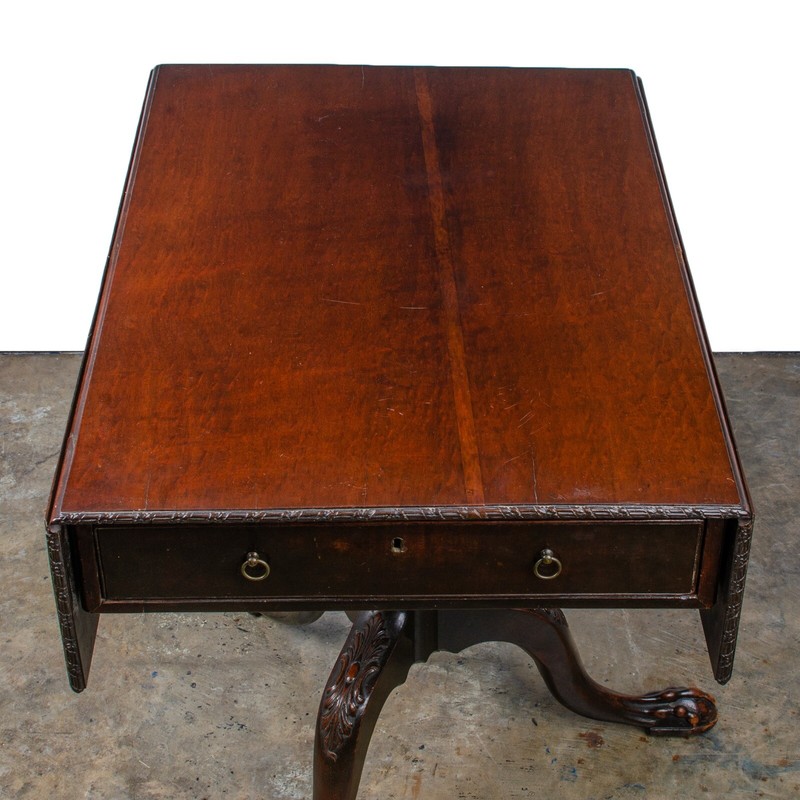 Plum Pudding Mahogany Drop Leaf, Dublin, 18th Century gallery