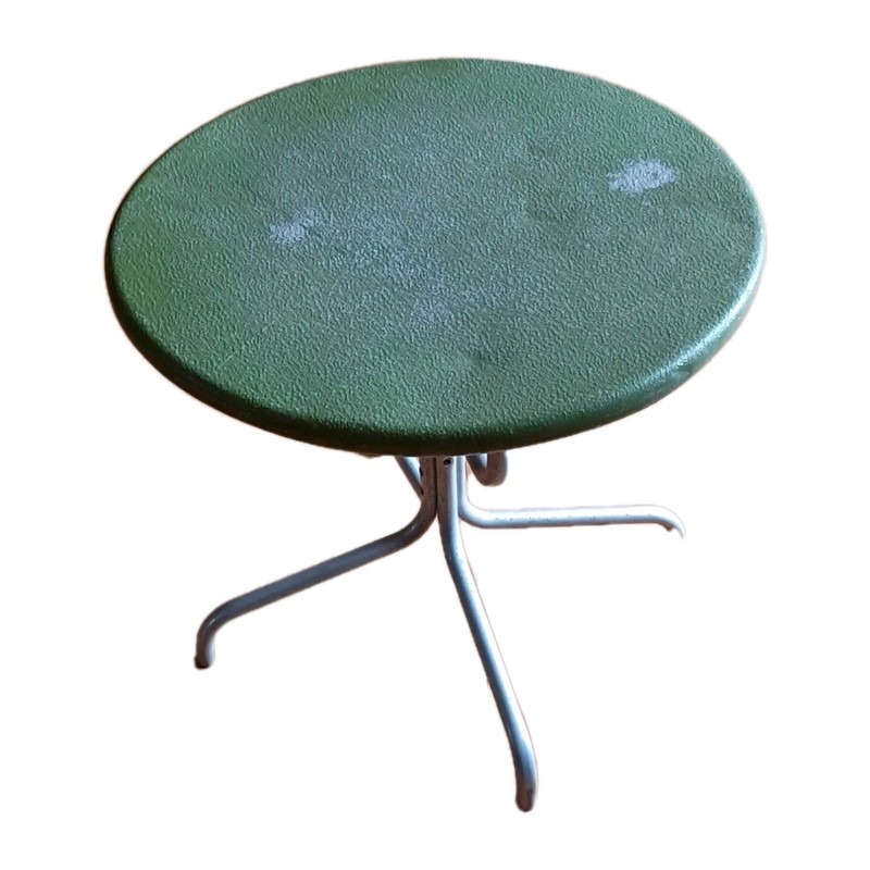 Vintage MCM Atomic Aluminum Patio Side Table Green Pebble Top Tripod 1950s 1960s gallery