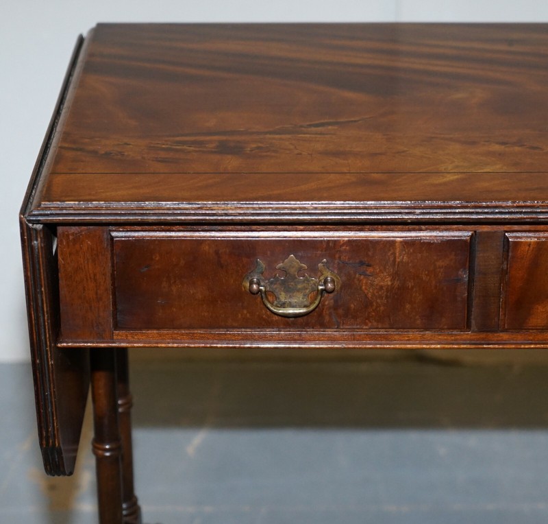 LARGE BEVAN FUNNELL EXTENDING FLAMED MAHOGANY SIDE END LAMP CARD TABLE LION FEET gallery