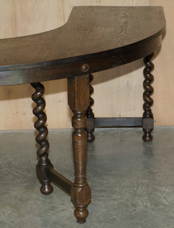 RARE & COLLECTABLE ANTIQUE JACOBEAN REVIVAL BARLEY TWIST LEG ENGLISH HUNT TABLE gallery