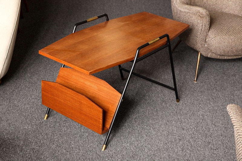 Modernist Walnut Cocktail Table with Magazine Rack, Italy, 1955 gallery