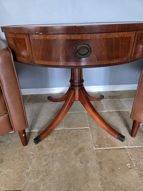 Vintagw Hekman Federal Style Drum Side Table