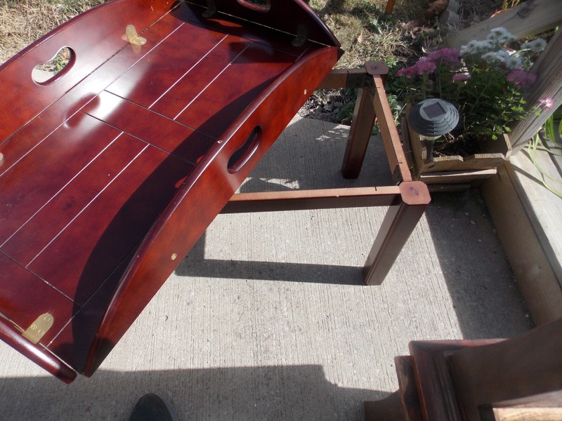 Solid Cherry Butler Coffee Table with Serving Tray (CT157) gallery