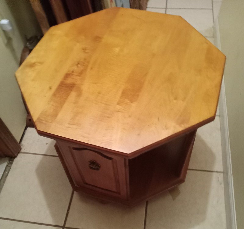 Mid Century Maple Ethan Allen Octagon End Table (EA102) gallery