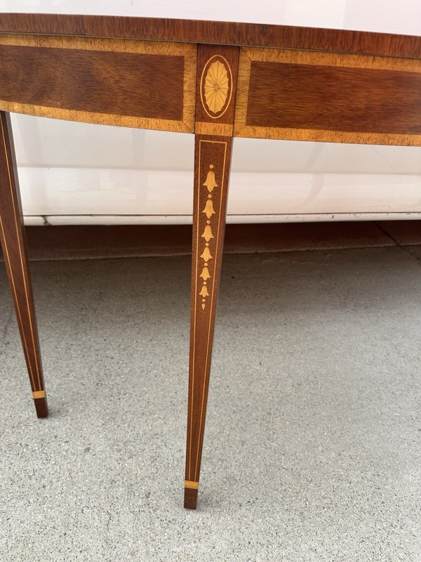 FEDERAL STYLE LARGE MAHOGANY CONSOLE TABLE IN EXCELLENT CONDITION gallery