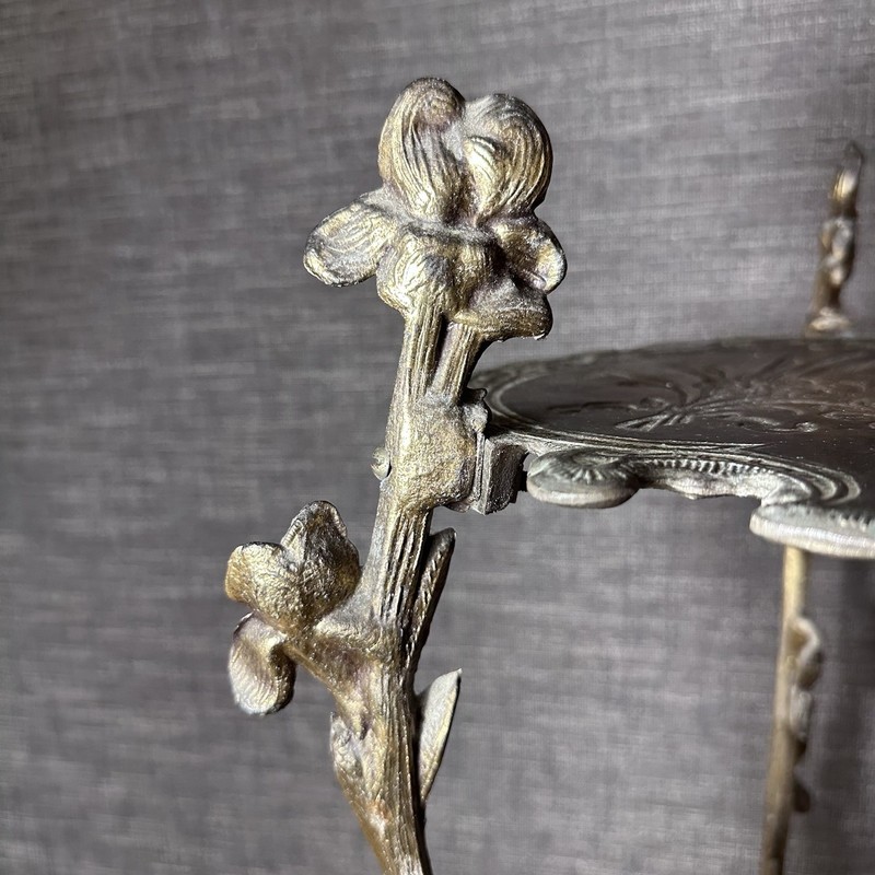 ANTIQUE ART NOUVEAU 2-TIER FLORAL ORNATE CAST BRASS PLANT STAND TABLE 28" gallery