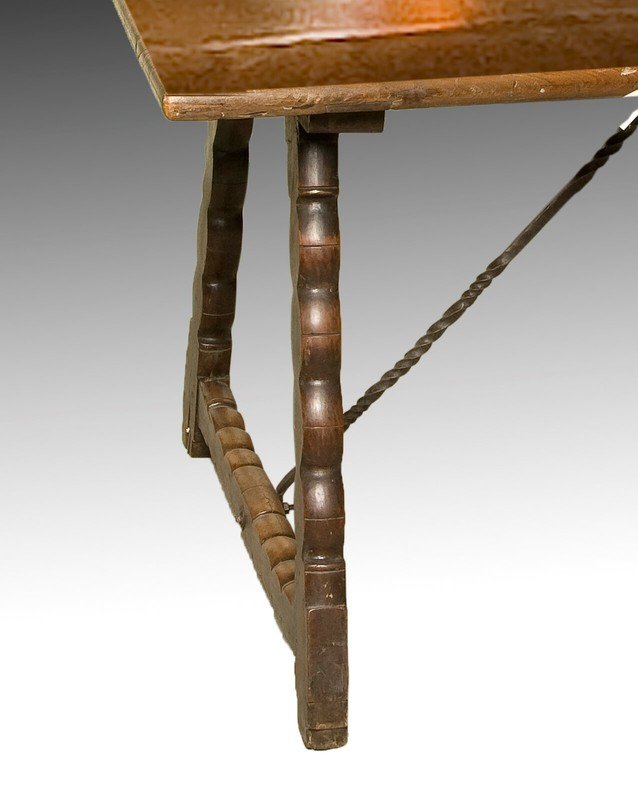Walnut dining table with wrought iron fasteners. 18th century gallery