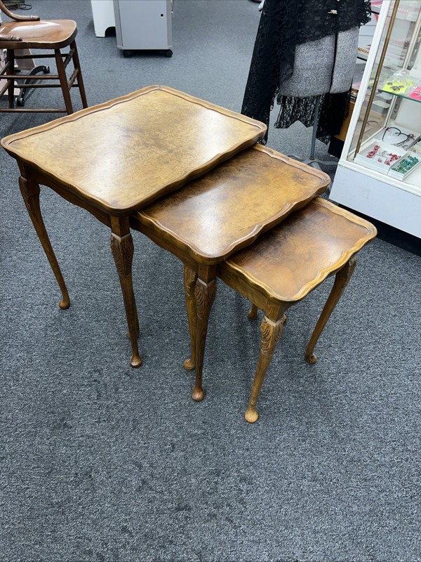 English Nesting Tables by Bevan Funnell Reprodux set of 3 tables Vintage England gallery