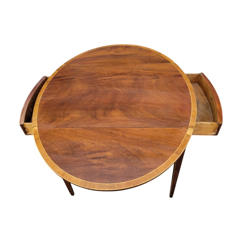 1940s Mahogany Pembroke Table Banded Inlay American Drop Leaf Side Table gallery