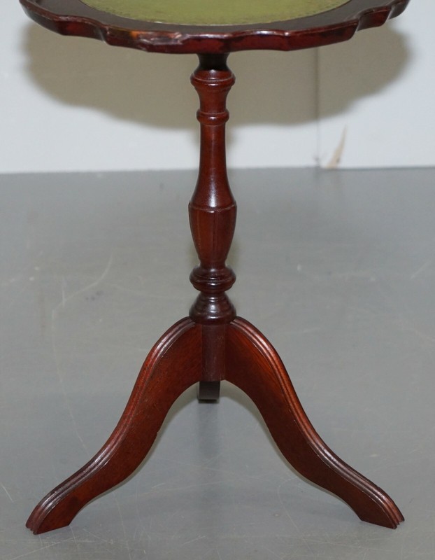BEVAN FUNELL CHARMING GREEN LEATHER VINTAGE MAHOGANY TRIPOD LAMP SIDE END TABLE gallery