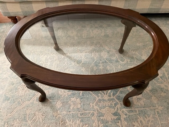 HARDEN CHERRY QUEEN ANNE COCKTAIL TABLE