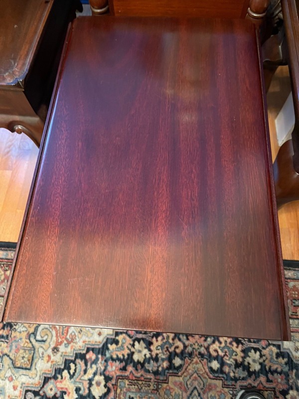 Henkel Harris Solid Mahogany Drop Leaf Pembroke Table No. 5604 gallery