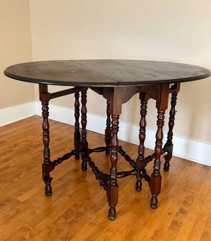 Drop Leaf Gate-leg Oval Table c. 1930s