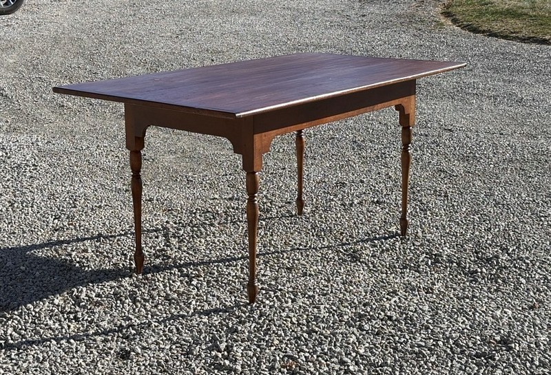 Early D. R. Dimes country pine dining table with original Old Sturbridge Village