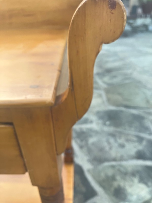 Maple Vintage Open Wash Stand gallery