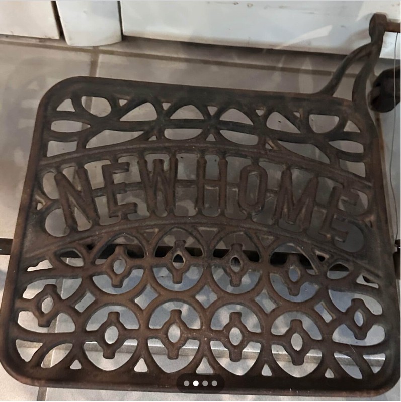 New Home Sewing Machine Table and Cover. No sewing machine. Pick up only. gallery