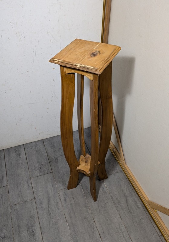 Vintage Handcrafted Rustic Farmhouse Natural Wood Plant Stand Pedestal Table E64