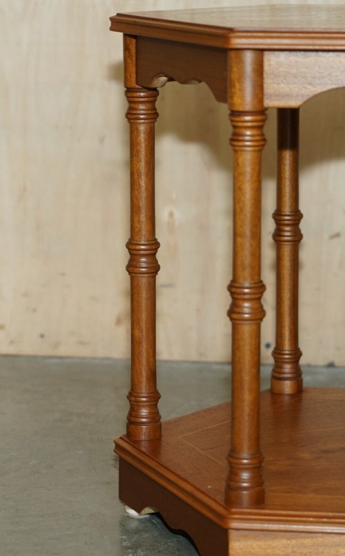 FINE PAIR OF VINTAGE HEXAGONAL SIDE END TABLES WITH CHIPPENDALE BAMBOO PILLARS gallery