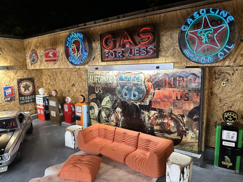 Vintage Route 66 Coffee Table Diorama Metal gallery