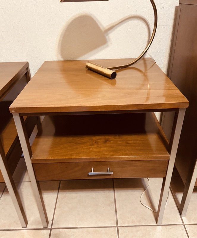 Fantastic Paul McCobb Calvin Linear Mid Century Side End Tables Pair MCM 1950s gallery
