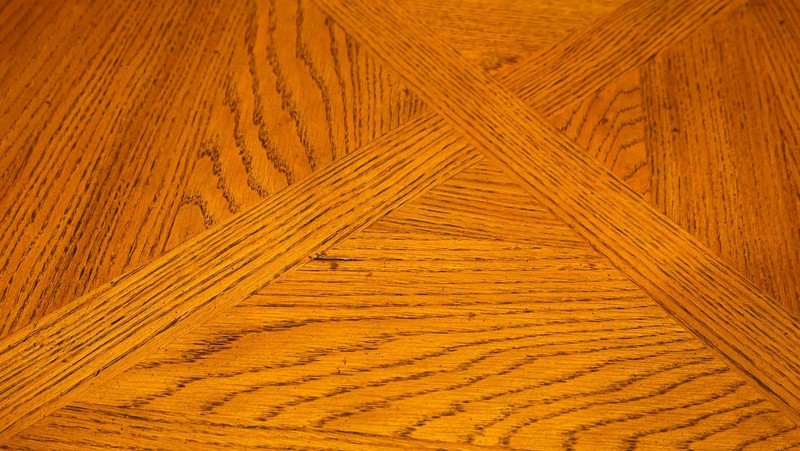 Beautiful 54" Round transitional Oak pedestal dining Kitchen table gallery