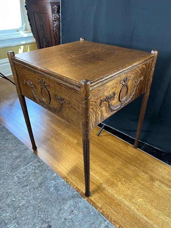 Quartersawn Carved Oak Victrola/Parlor Table Stand Horner? gallery