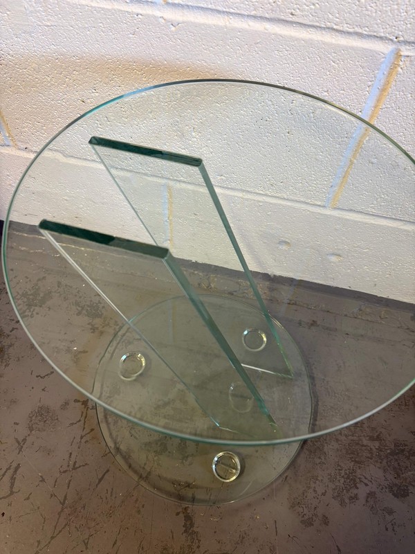 Vintage Italian 1980’s Tempered Glass Modern Side / drinks table Original Unique gallery