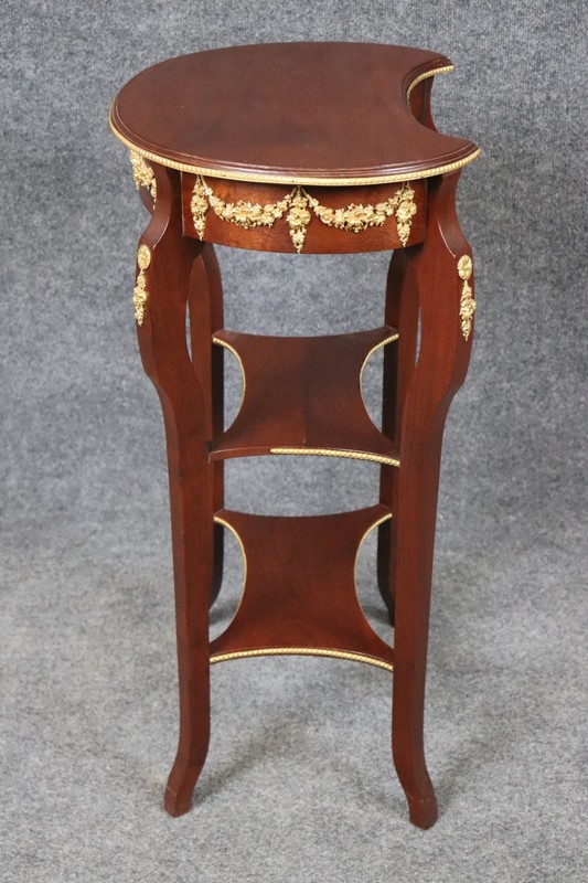 Early 20th Century Bronze Mounted Mahogany French Louis XV French End Table gallery