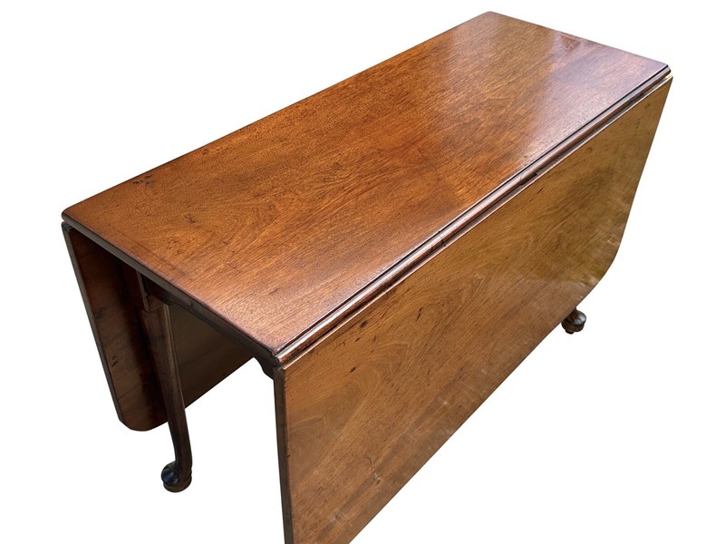 18TH CENTURY QUEEN ANNE BOSTON MAHOGANY DROPLEAF DINING TABLE CIRCA 1760 - 1780 gallery