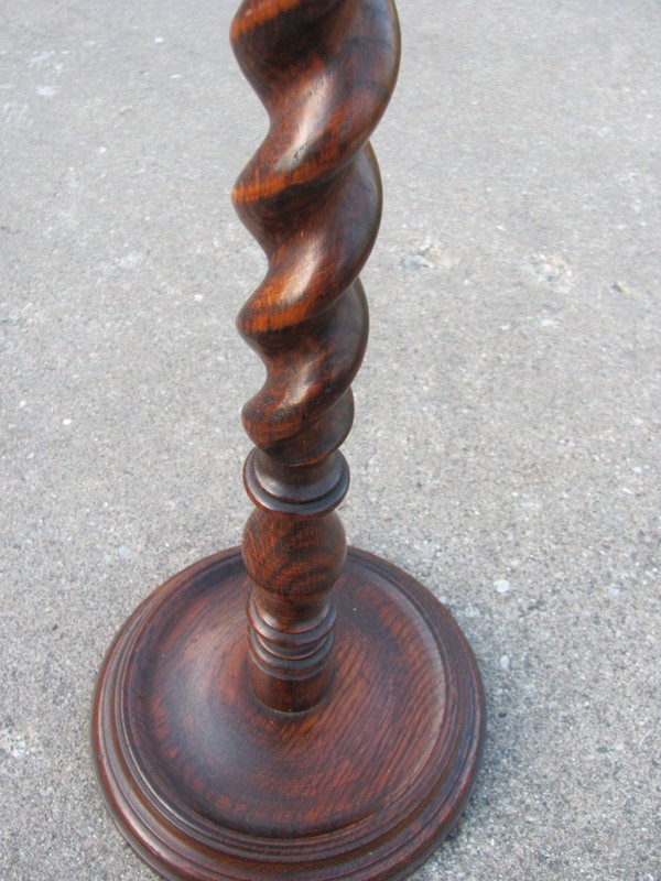 ANTIQUE FANCY OAK WOOD FLOWER FERN STAND 26″ HIGH NO SHIPPING