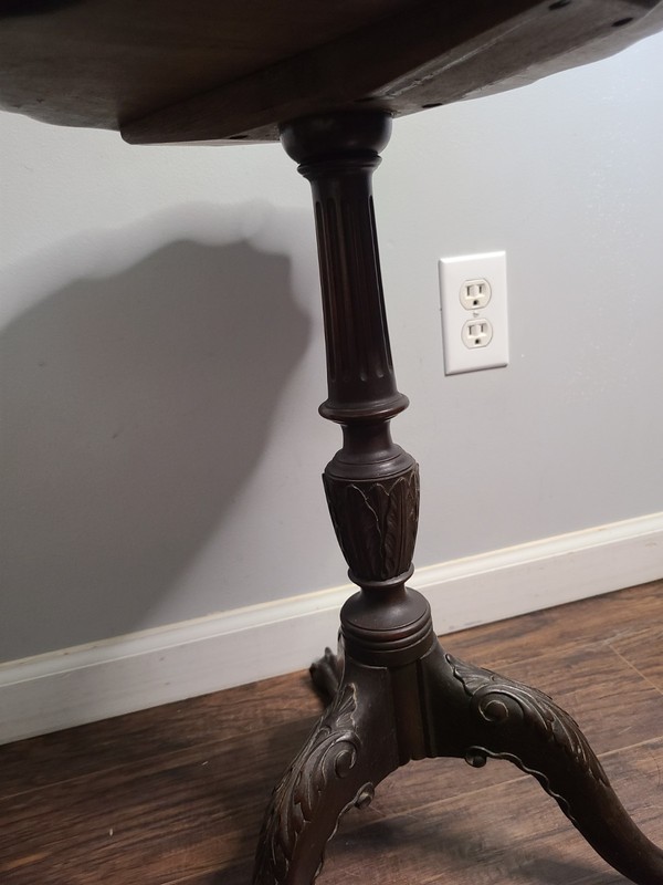 Antique Mahogany Tripod Table Pie Crust Top Talon Claw Foot Chippendale Style gallery
