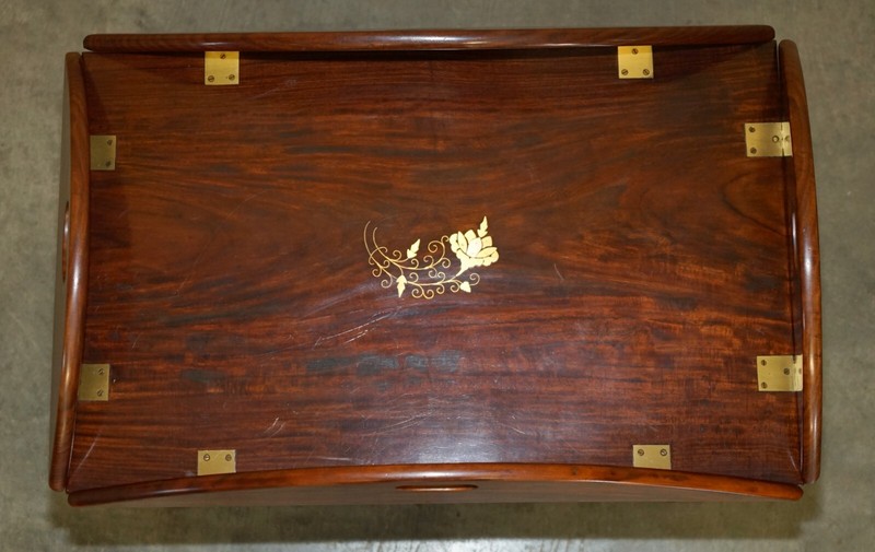FINE VINTAGE ENGLISH MAHOGANY & BRASS BUTLERS TRAY TABLE WITH FOLDING SIDES gallery
