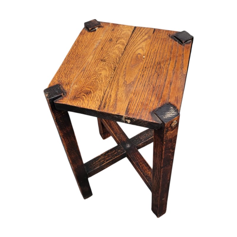 Early 20th C Arts & Crafts Mission Tiger Oak Side Table – Square Top gallery