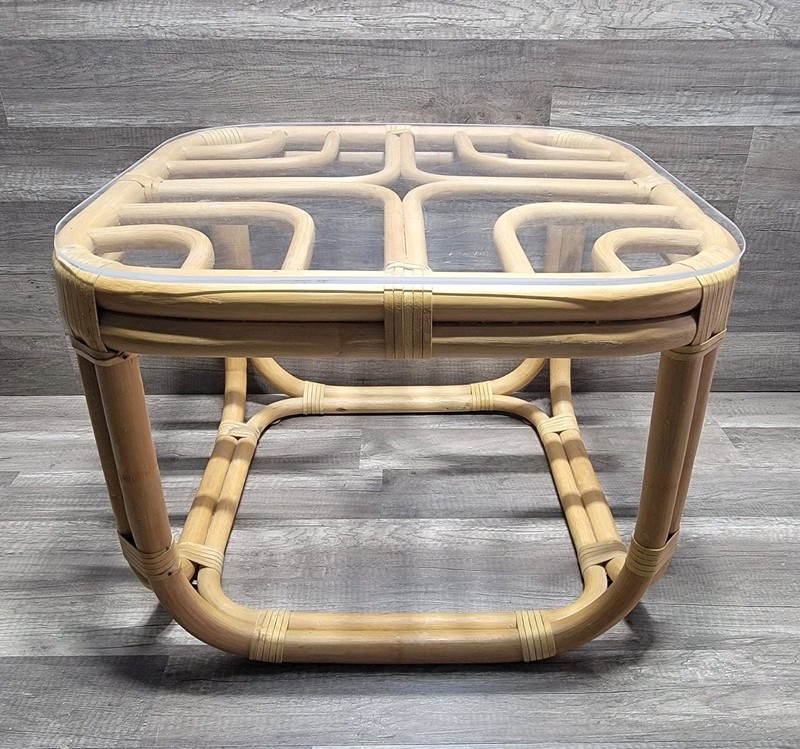 Vintage Brown Jordan Rattan Bamboo Side/ End Table 22″ X 22 X 16.5″ Tall