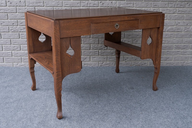 Antique Craftsmen Arts & Crafts Quarter-Sawn Tiger Oak Desk Library Table