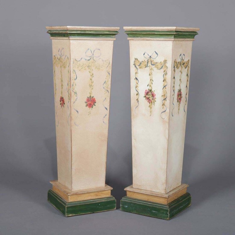 2 VINTAGE COUNTRY FLORAL PAINT DECORATED SCULPTURE DISPLAY PEDESTAL STANDS