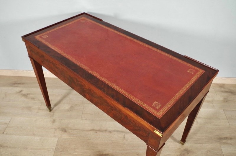 Directoire Flamed Mahogany Tric Trac Table, circa 1795 gallery