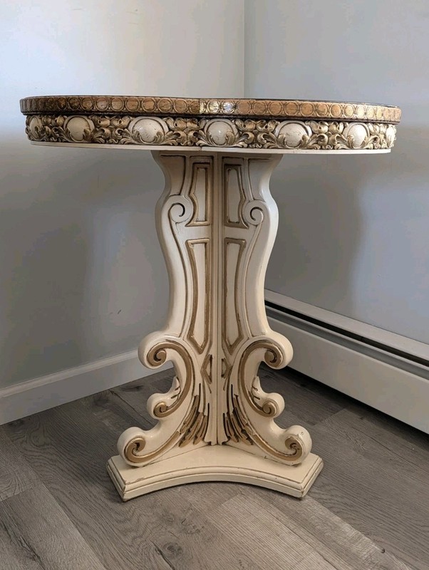 Italian Provincial Reverse Painted Glass Top Accent Table