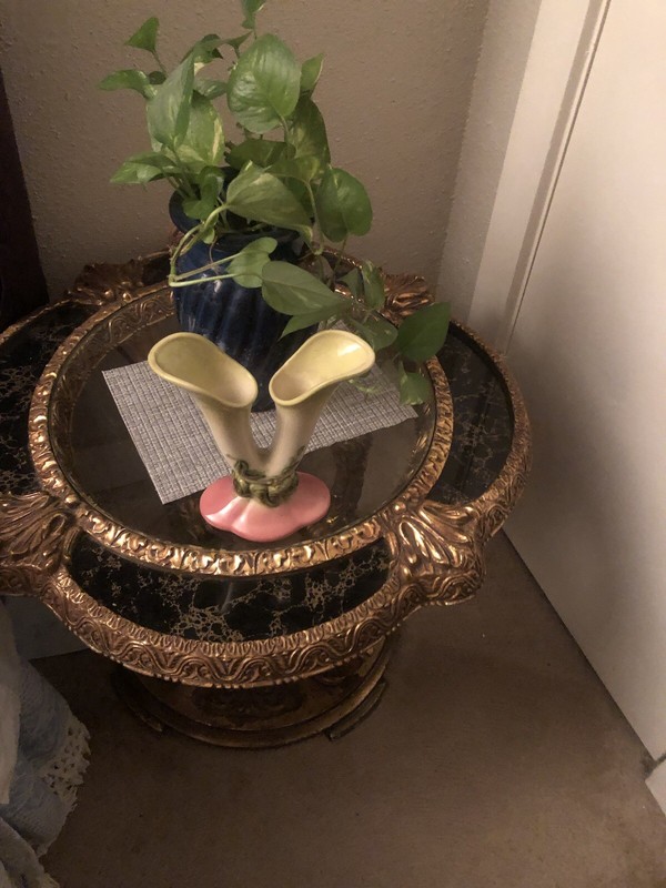 ANTIQUE MID CENTURY ROUND GOLD LEAF TABLE gallery