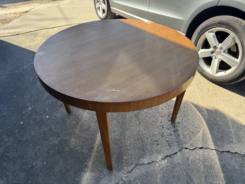 Edward Wormley for DUNBAR 1940’s Mid Century Mahogany Expanding Dining Table gallery