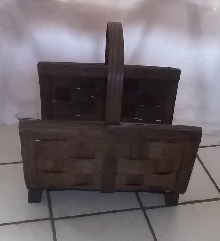 Oak Magazine Rack / Magazine Basket (MR-26)