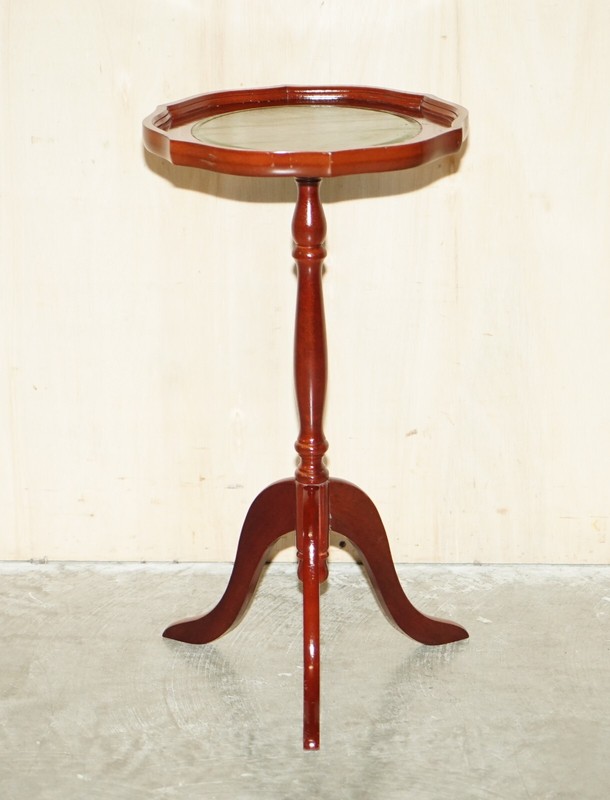 LARGE VINTAGE BEECH PIE CRUST EDGE GREEN LEATHER TRIPOD SIDE END LAMP WINE TABLE gallery