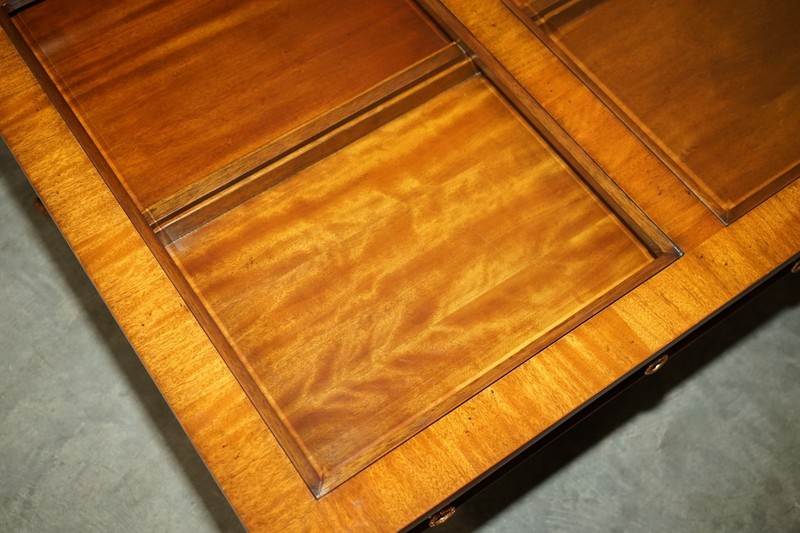 EXHIBITION QUALITY MAITLAND SMITH DISPLAY CASE TOP REGENCY COFFEE COCKTAIL TABLE gallery
