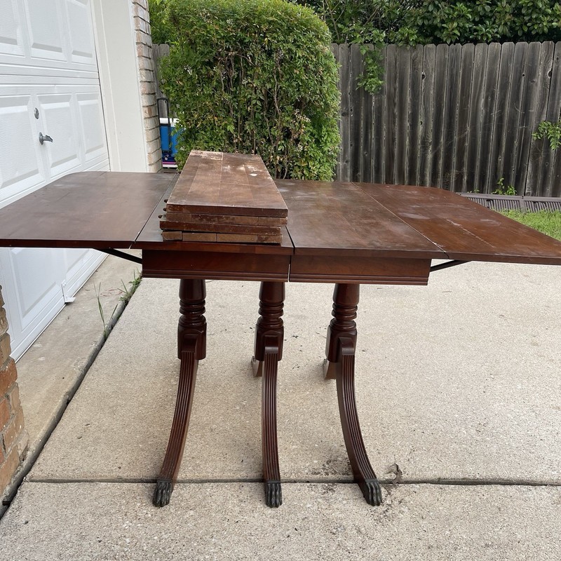 Vintage Duncan Phyfe Triple Pedestal Mahogany Drop-Leaf Dining Table & 4 Leaves gallery