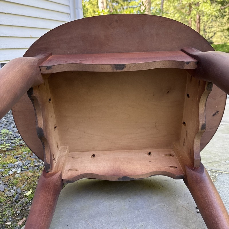 Vintage - Oval Side End Table gallery
